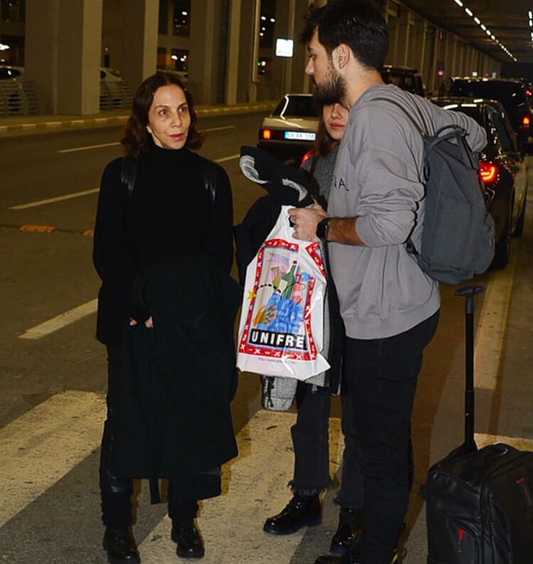Sertab Erener makyajsız görüntülenince çıldırdı! - Sayfa:3
