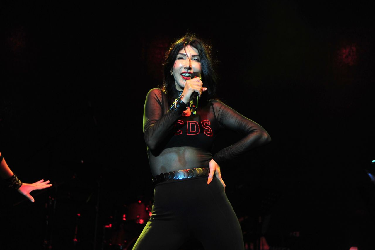 Hande Yener: İğrenç müzik yapılıyor, ben düzelteceğim! - Sayfa:3