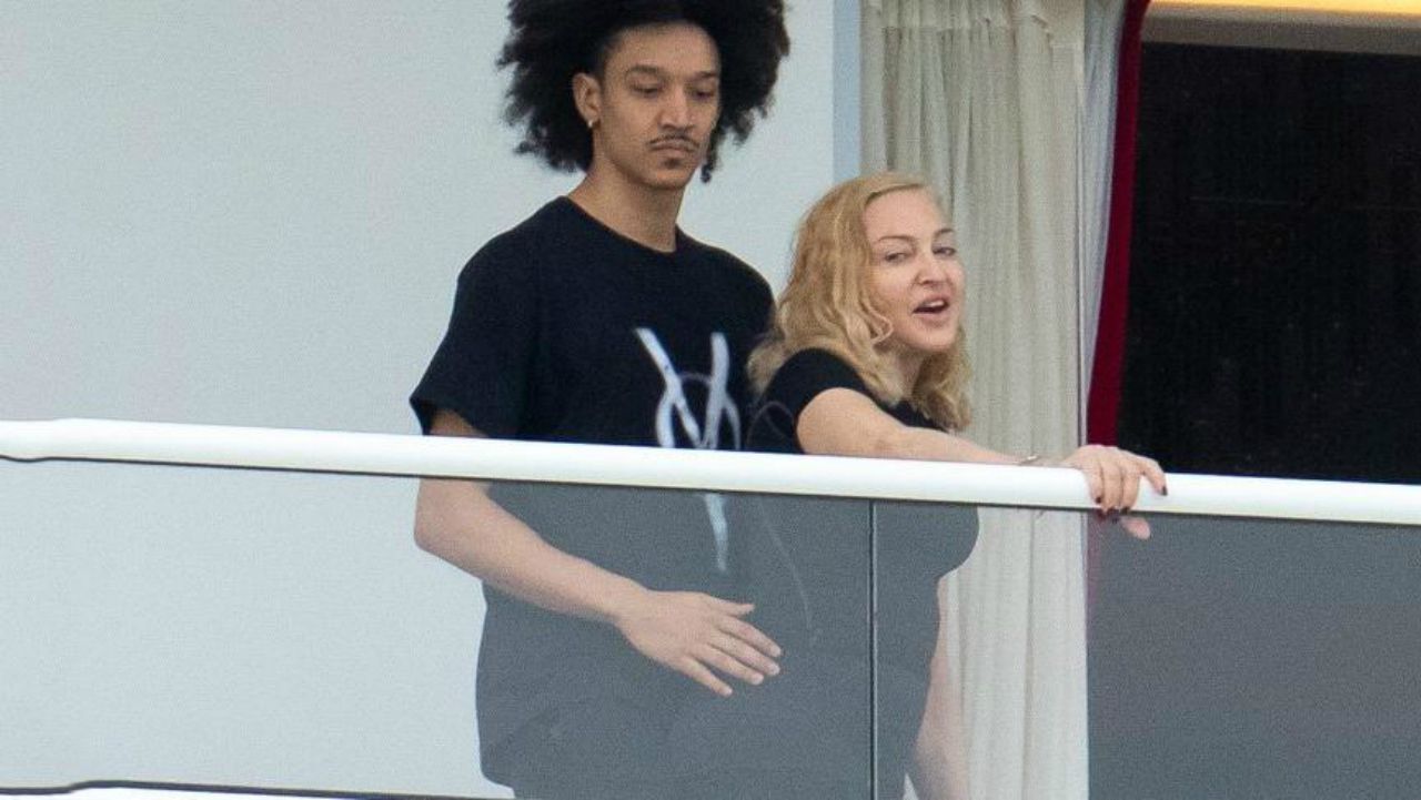Madonna 35 yaş küçük sevgilisiyle görüntülendi - Sayfa:1