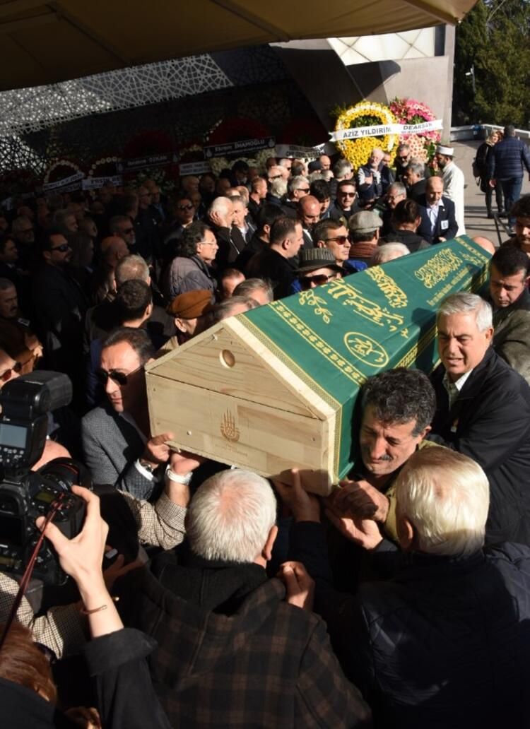 Usta yönetmen son yolculuğuna uğurlandı - Sayfa:4