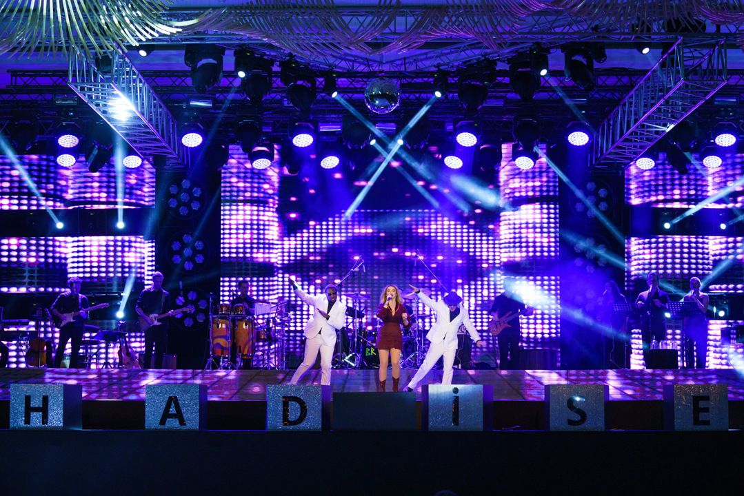 Hadise'den 90 dakikalık şov! - Sayfa:3