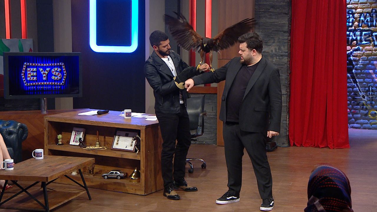 TV8 stüdyolarından kara şahin geçti! - Sayfa:2