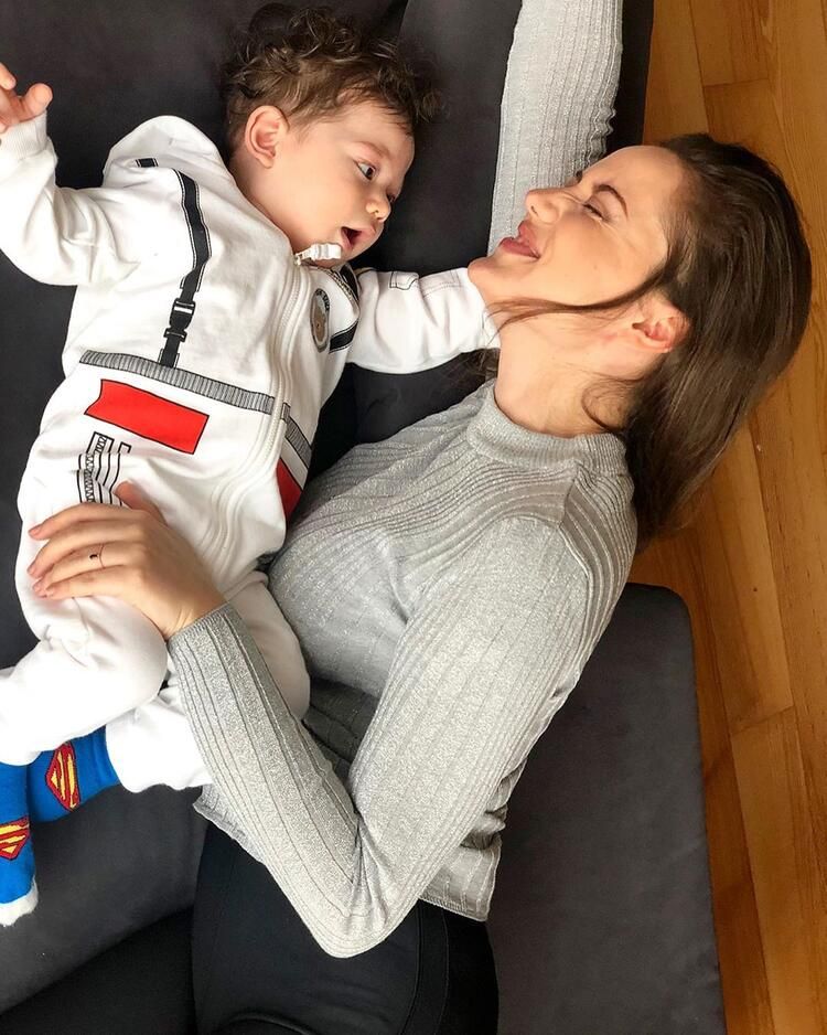 Burak Özçivit rahatsızlığını dile getirdi: Karan para ile anılmasın - Sayfa:4