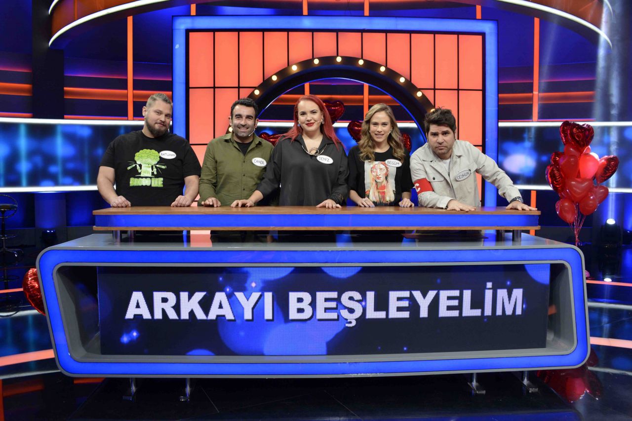 Aileler Yarışıyor, Sevgiler Günü’nde ünlü çiftleri ağırlıyor - Sayfa:3
