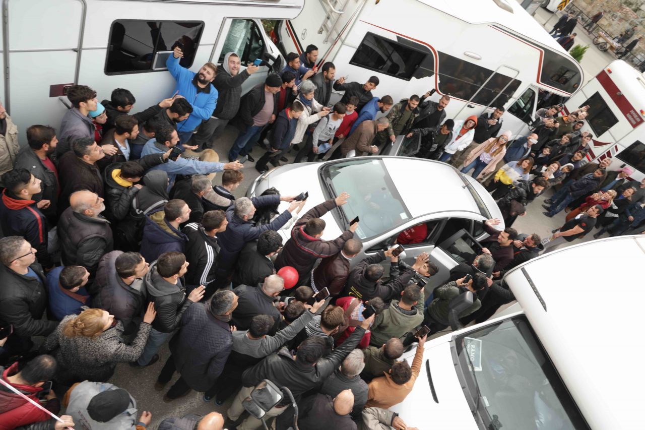 Murat Yıldırım sevgisi, seti durdurdu! - Sayfa:1