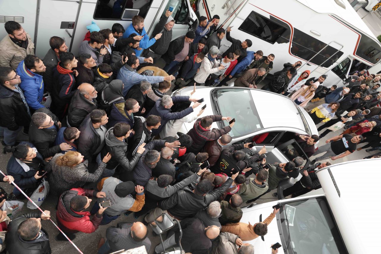 Murat Yıldırım sevgisi, seti durdurdu! - Sayfa:3
