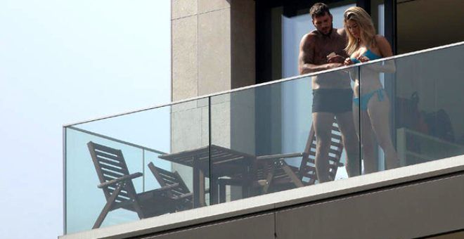 Güzel spikerin balkon karantinası olay oldu - Sayfa:2
