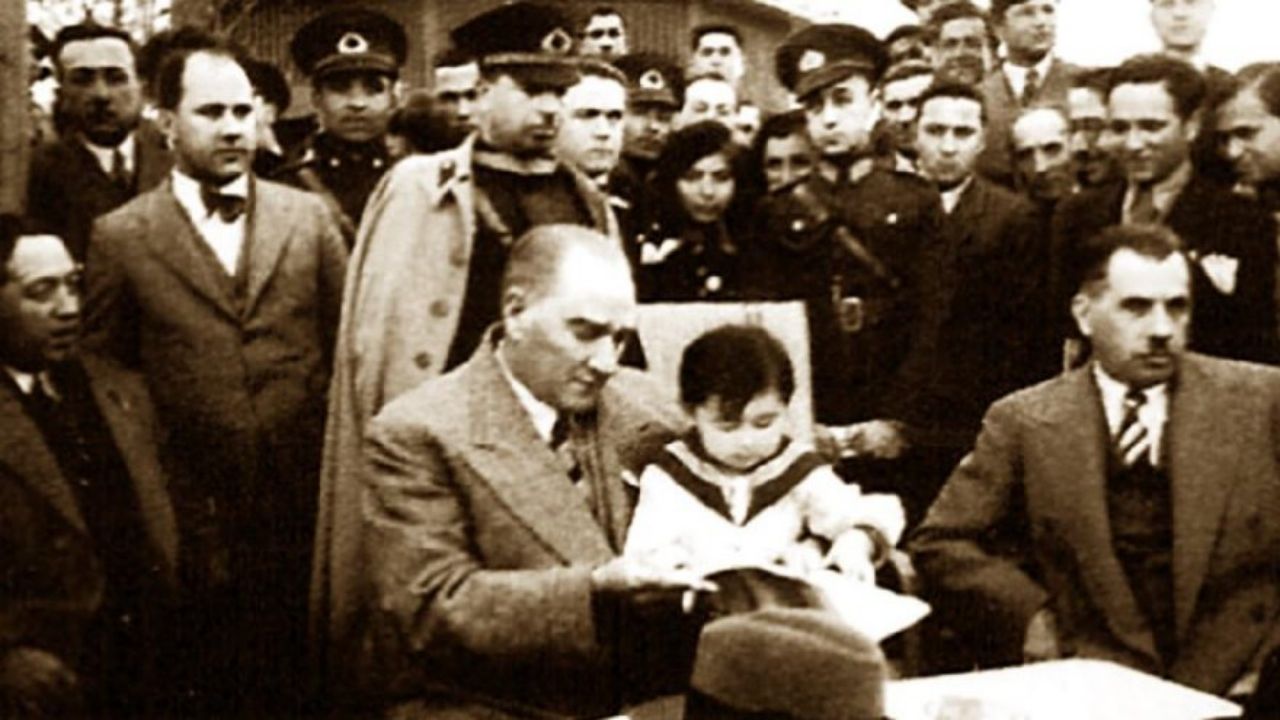 Ünlü isimlerden 23 Nisan paylaşımları - Sayfa:1