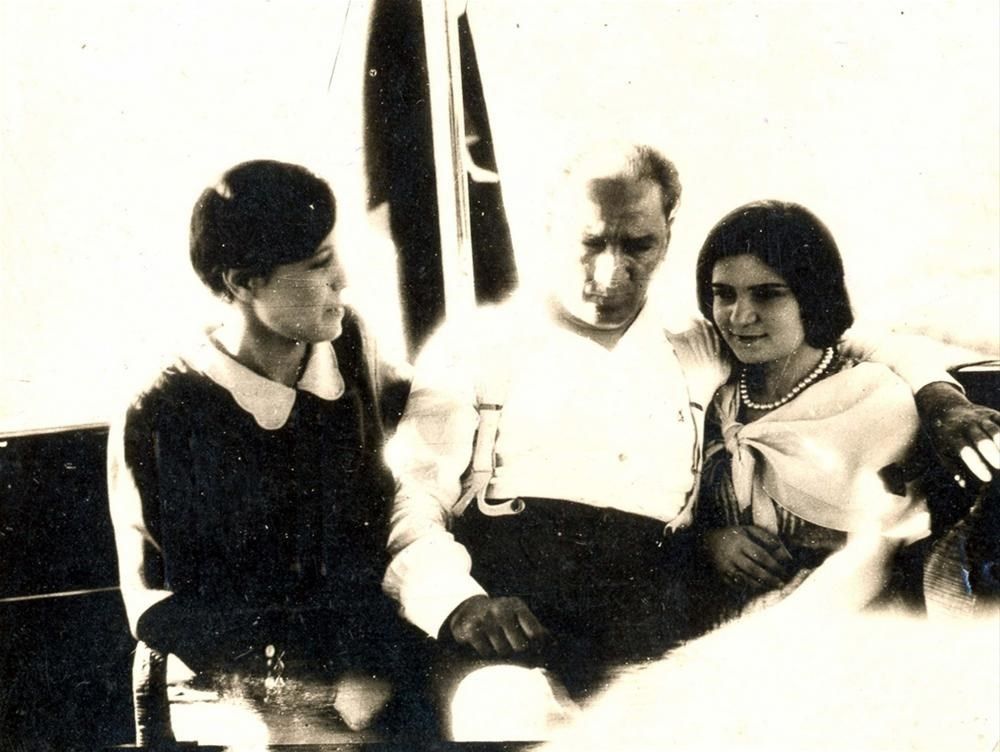 23 Nisan'a özel yayınlandı... Atatürk'ün arşivlerden çıkan son fotoğrafları! - Sayfa:3
