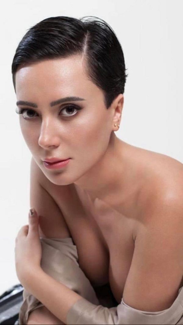 Türk şarkıcının Audrey Hepburn benzerliği! - Sayfa:1