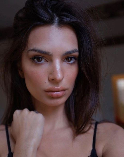 Üstsüz fotoğrafını paylaştı, sosyal medya yıkıldı! - Sayfa:3