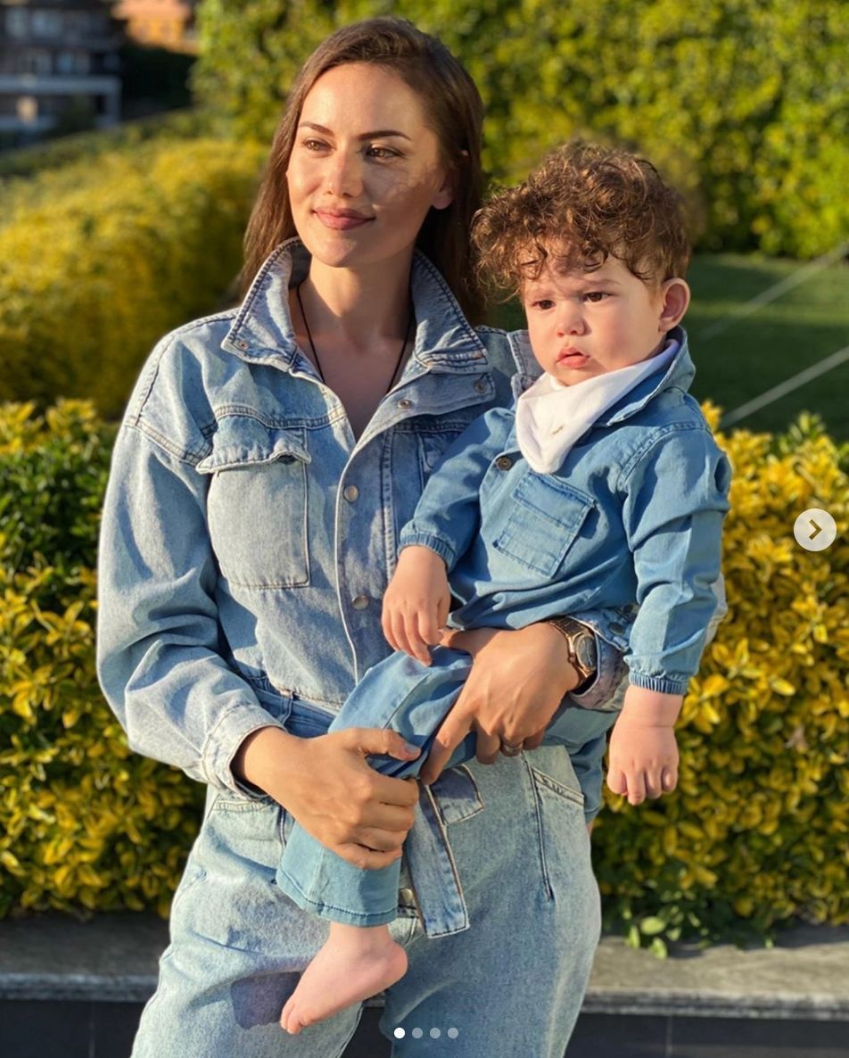 Burak Özçivit ve Fahriye Evcen çifti, Karan'ı parka götürdü! - Sayfa:3