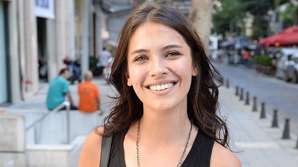 Biran Damla Yılmaz'dan Engin Akyürek itirafı - Sayfa:1