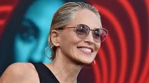 Sharon Stone'a yıldırım çarptı - Sayfa:3