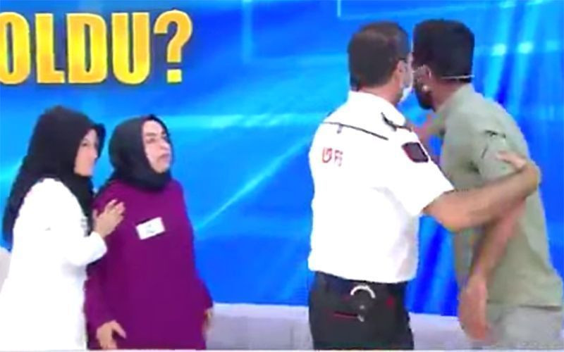 Canlı yayında Müge Anlı'nın üstüne yürüdü! - Sayfa:3