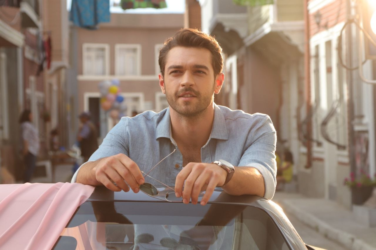 Çatı Katı Aşk için geri sayım başladı! Başrol oyuncuları yeni dizilerini anlattılılar - Sayfa:3