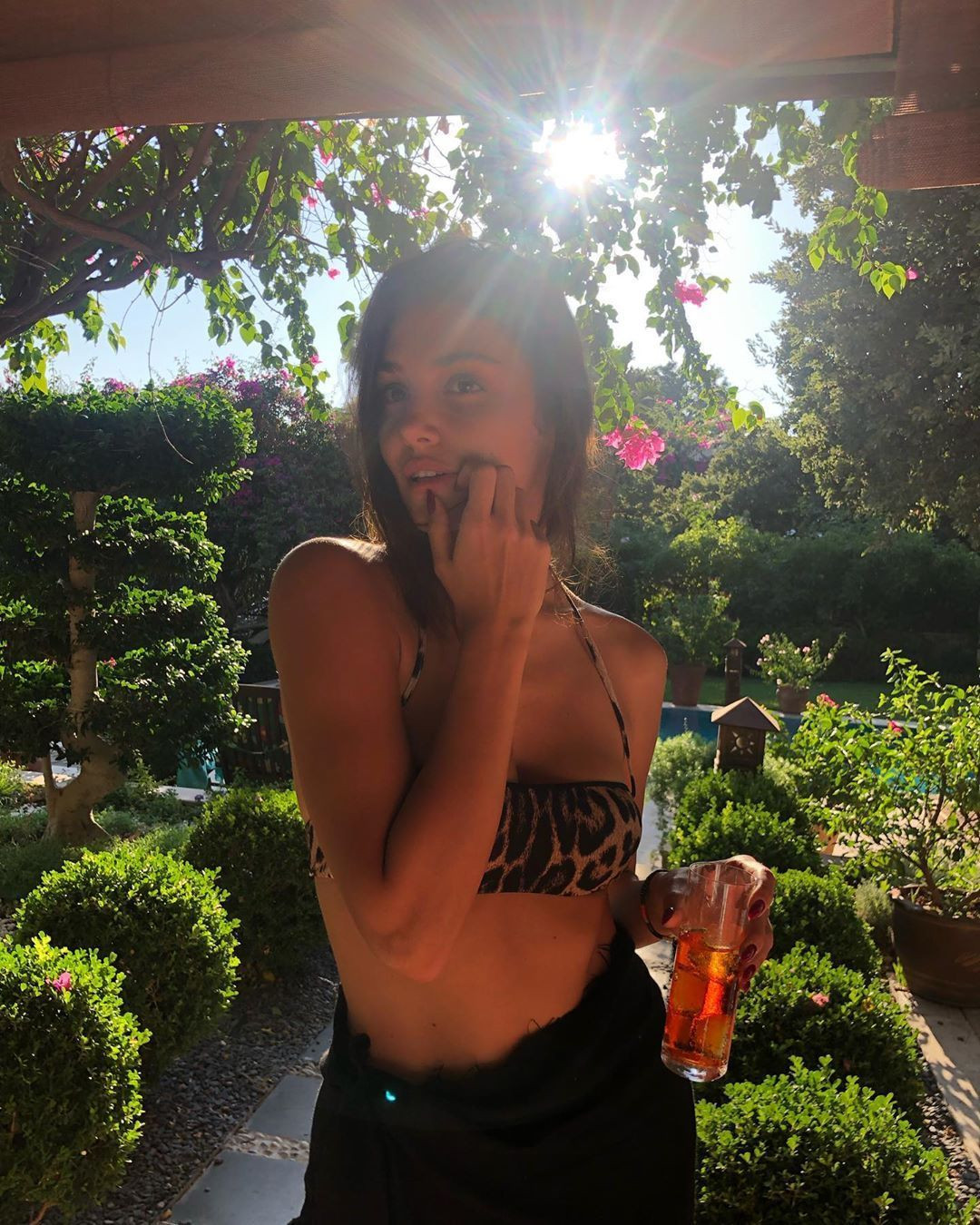 Hande Erçel'in paylaşımına bir buçuk milyondan fazla beğeni! - Sayfa:2