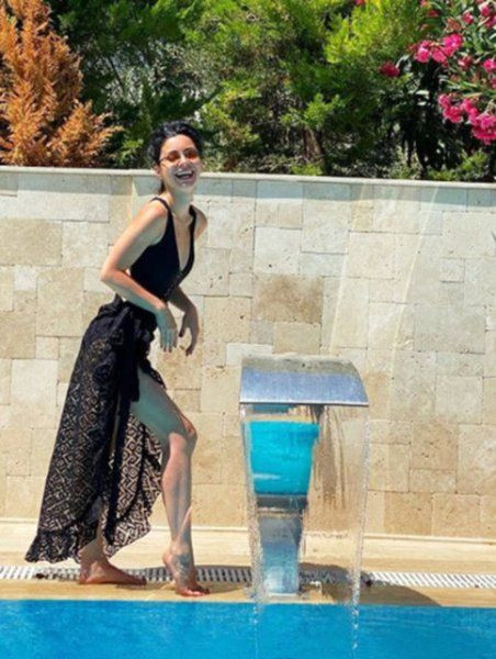 Merve Boluğur'dan manidar paylaşım - Sayfa:3