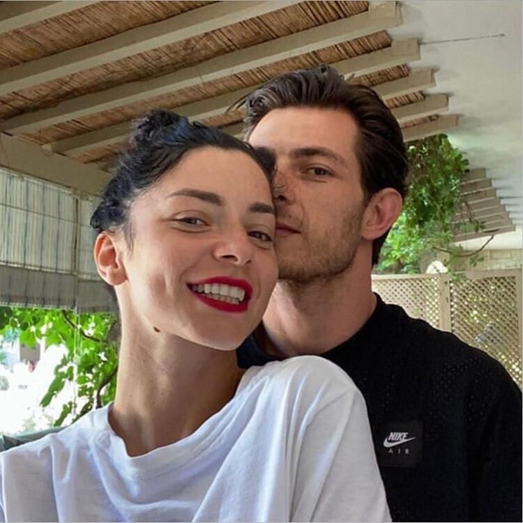Sevgilisi istedi Merve Boluğur dövme yaptırdı! - Sayfa:2