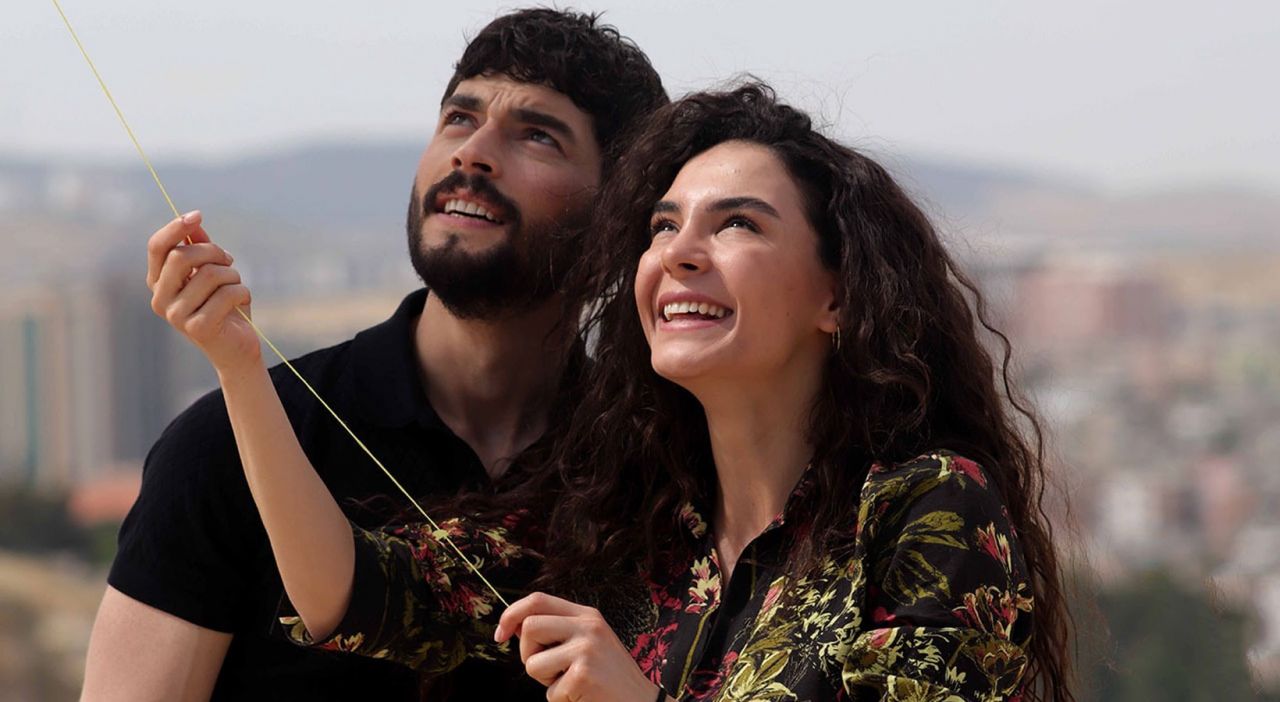 Hercai'ye Savaşçı'dan bomba transfer! Hangi ünlü oyuncu kadroya katıldı? - Sayfa:1