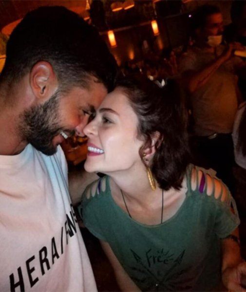 Berk Oktay'dan Yıldız Çağrı Atiksoy'a: Kadınım - Sayfa:2