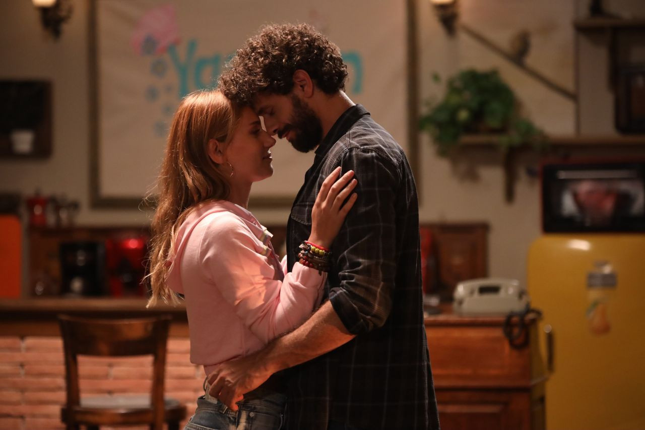 Ekranın yeni romantik ikilisi: Yiğit Kirazcı ve Nilay Deniz - Sayfa:2