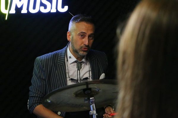 Ünlü isimler sanat akademisi açılışında - Sayfa:3