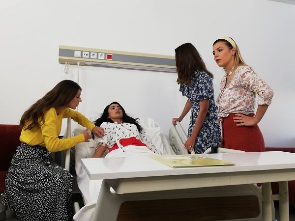 Yeni bir günlük dizi başlıyor: Acemi Anneler - Sayfa:1