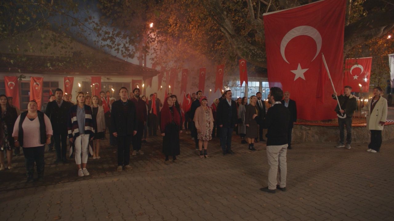Kalk Gidelim dizisinde Cumhuriyet Bayramı coşkusu! - Sayfa:3