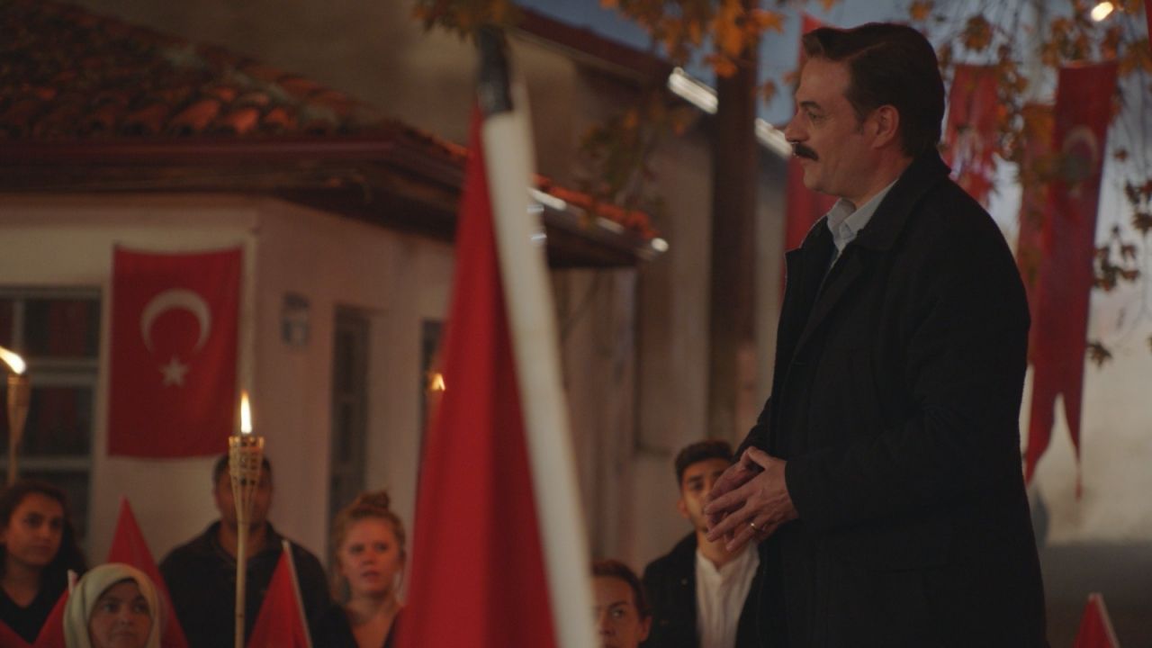 Kalk Gidelim dizisinde Cumhuriyet Bayramı coşkusu! - Sayfa:4
