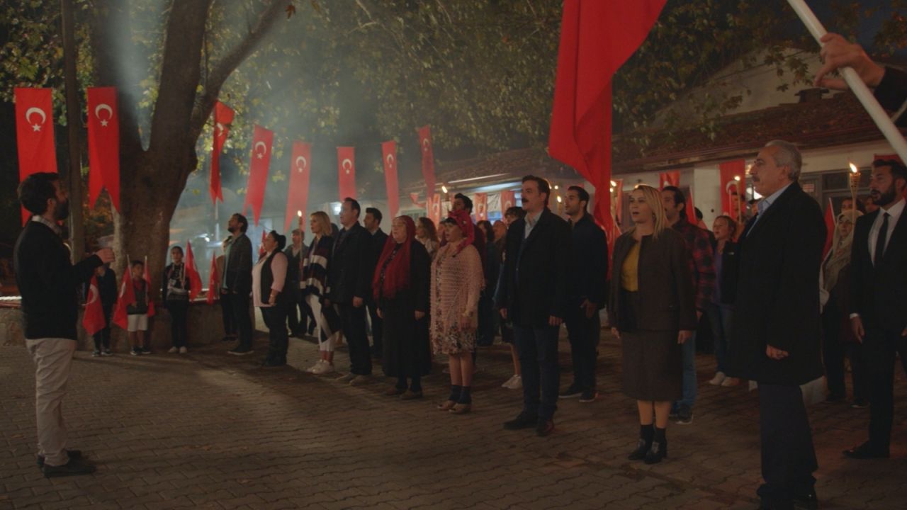 Kalk Gidelim dizisinde Cumhuriyet Bayramı coşkusu! - Sayfa:2
