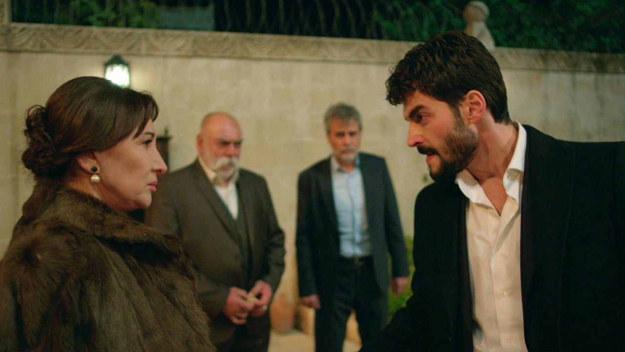 Hercai dizisine flaş transfer! Hangi ünlü oyuncu kadroya katıldı? - Sayfa:3