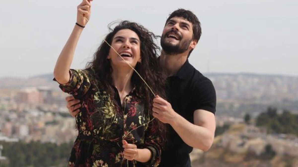 Hercai setinde büyük olay! Akın Akınözü yardımcı yönetmenin üzerine mi yürüdü? - Sayfa:6