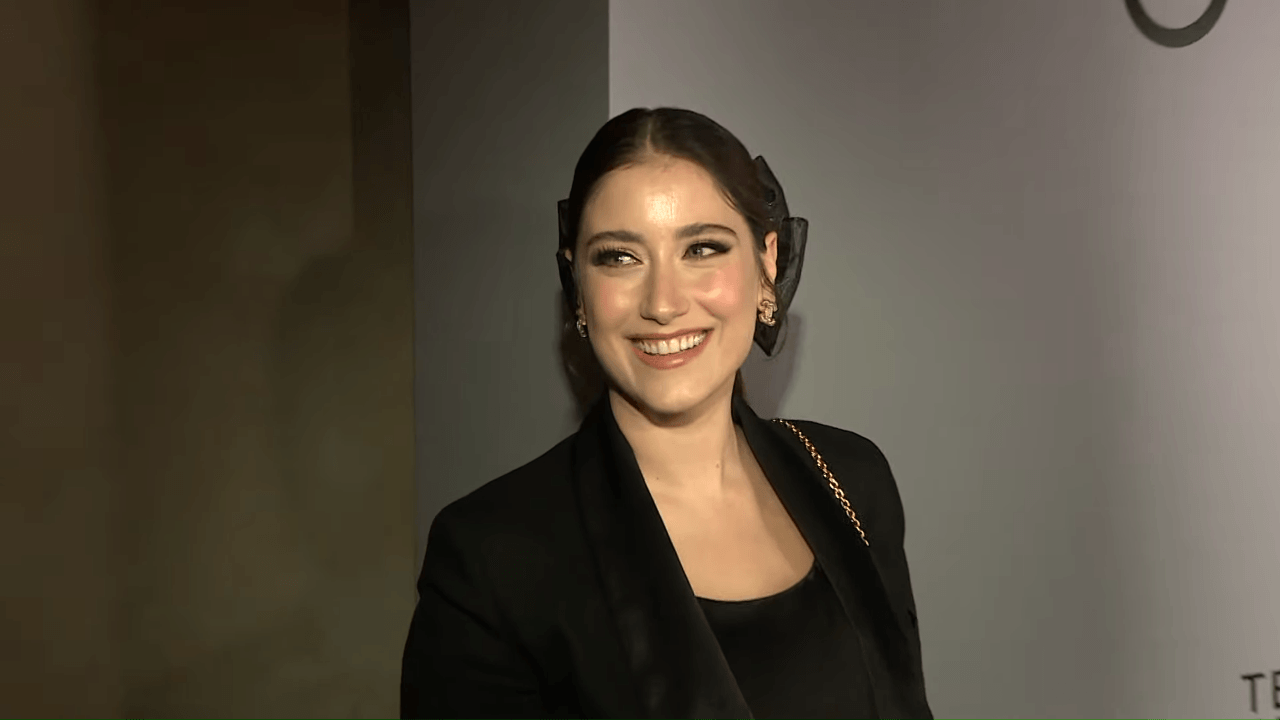 Hazal Kaya hangi diziyle ekrana dönüyor? - Sayfa:6