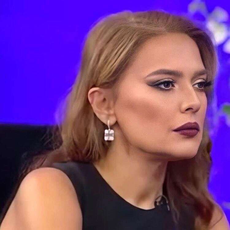 Demet Akalın ve Deniz Seki dostluğu canlı yayında bitti! Zehir zemberek sözler... - Sayfa:4