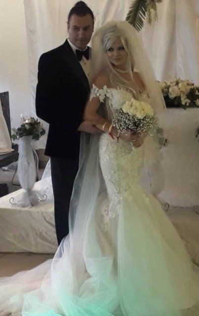 90'lara damga vuran şarkıcı Tayfun evlendi - Sayfa:1