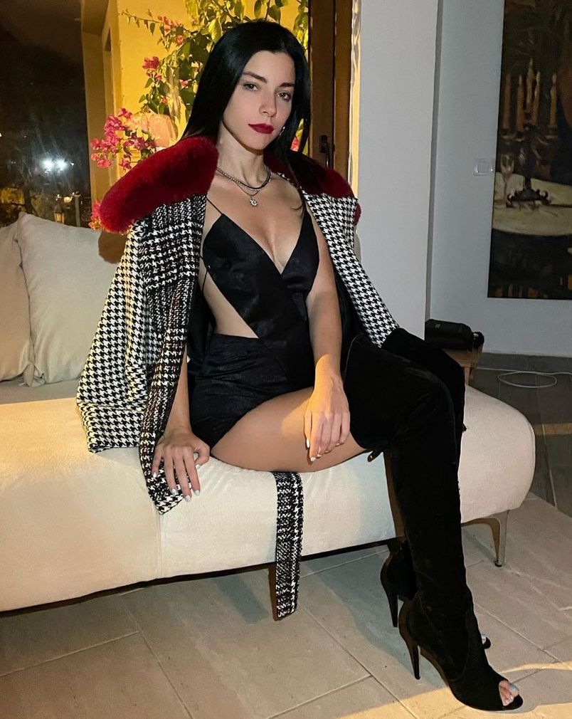 Merve Boluğur'un paylaşımına beğeni yağdı - Sayfa:3