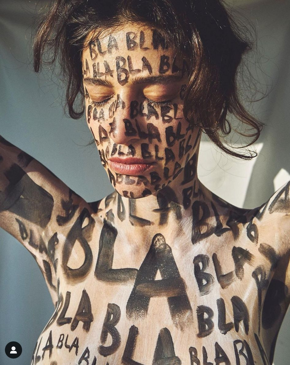 Berrak Tüzünataç'ın çok konuşulan fotoğraflarına 'Femen' benzetmesi - Sayfa:2