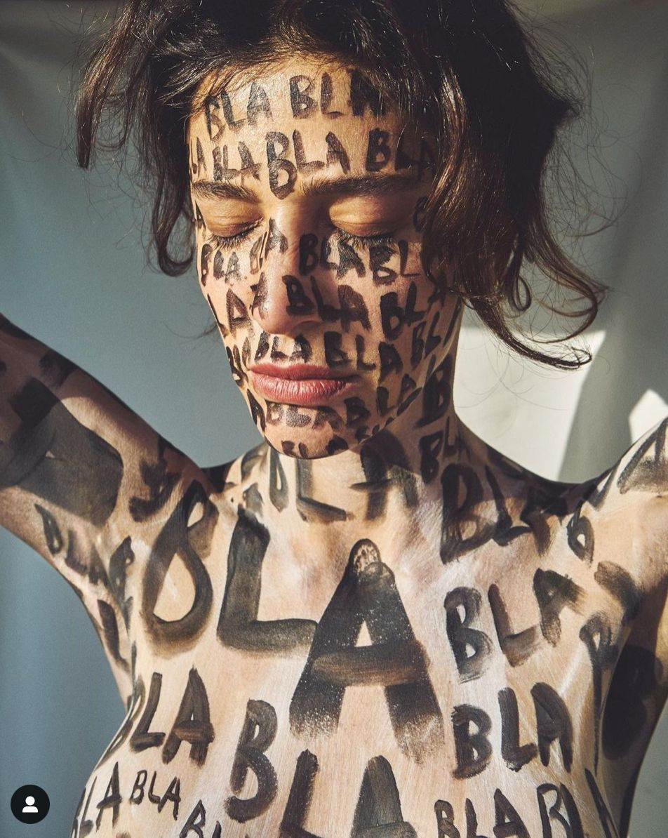 Berrak Tüzünataç'ın çok konuşulan fotoğraflarına 'Femen' benzetmesi - Sayfa:4