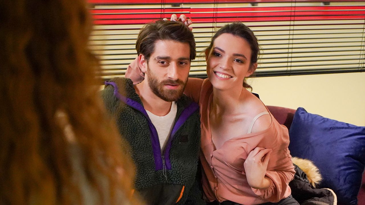 Menajerimi Ara yeni bölümüne iki ünlü konuk! - Sayfa:2