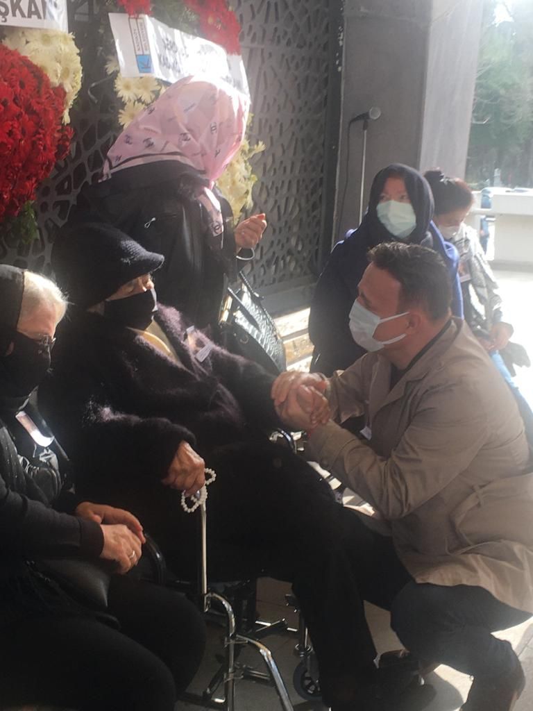 Hüner Coşkuner'e veda... Son yolculuğuna uğurlandı - Sayfa:3