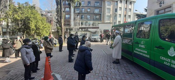 Serpil Barlas son yolculuğuna uğurlandı - Sayfa:3