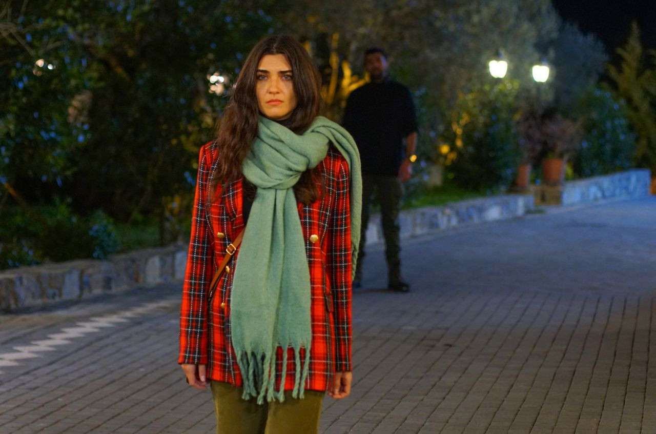 Engin Akyürek ve Tuba Büyüküstün dünya gündeminde! - Sayfa:2