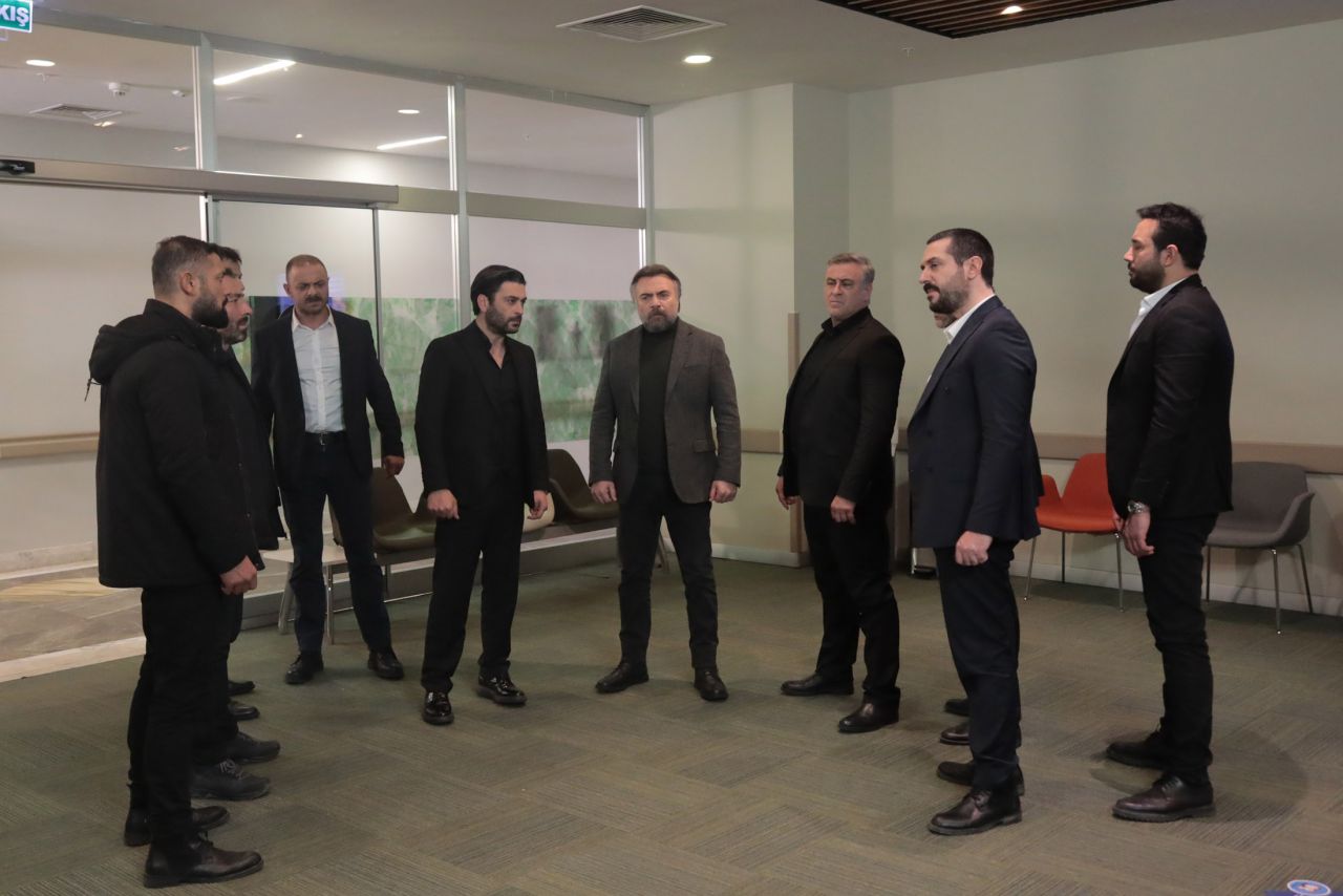 Eşkıya Dünyaya Hükümdar Olmaz'da Alparslan ölüyor mu? - Sayfa:1