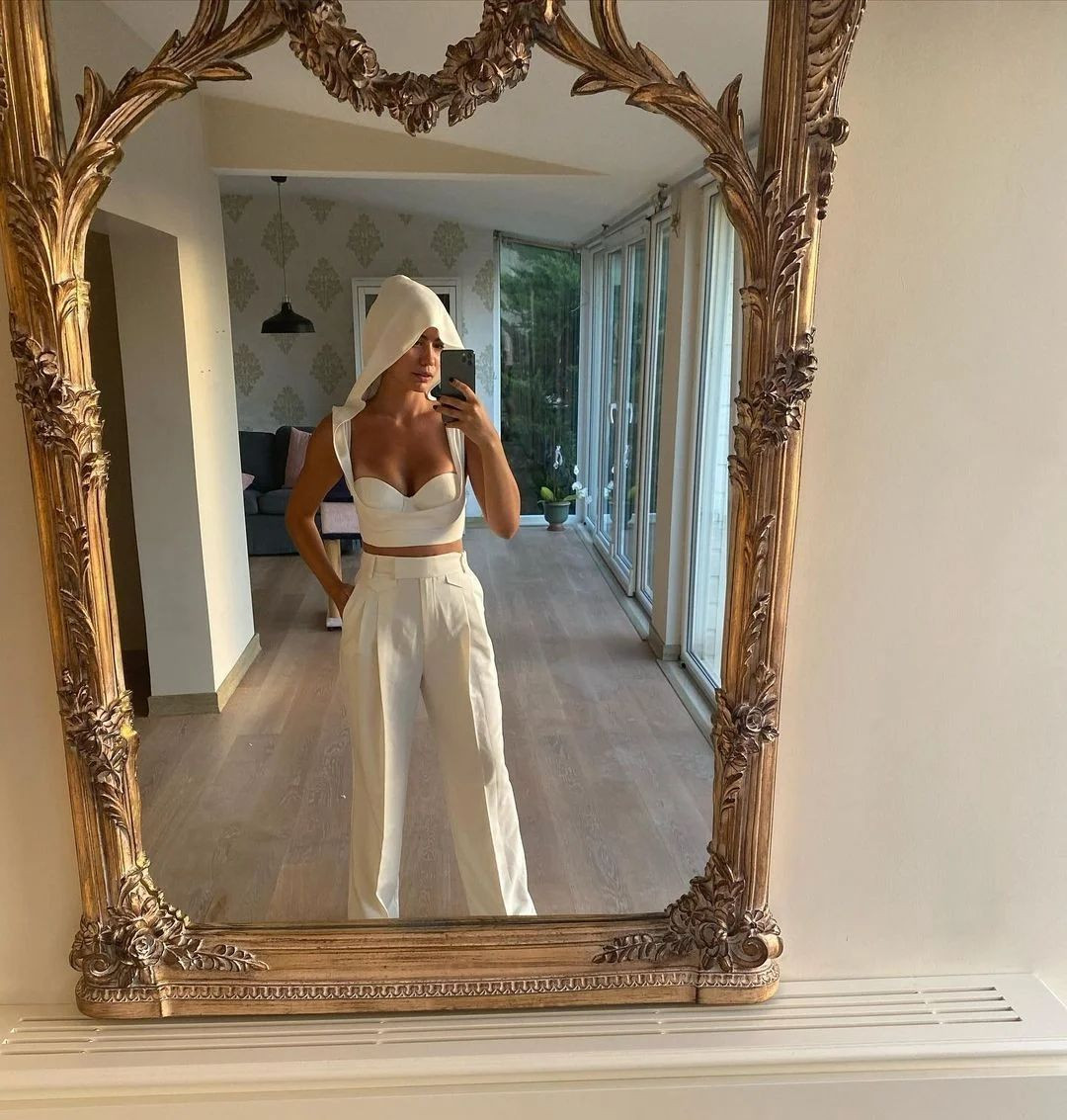 Demet Özdemir lüks villasını paylaştı! - Sayfa:4