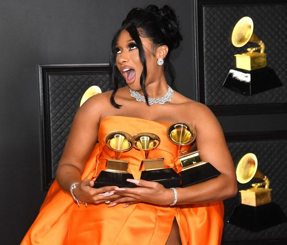 2021 Grammy Ödülleri sahiplerini buldu! Beyoncé ve Taylor Swift tarih yazdı - Sayfa:4