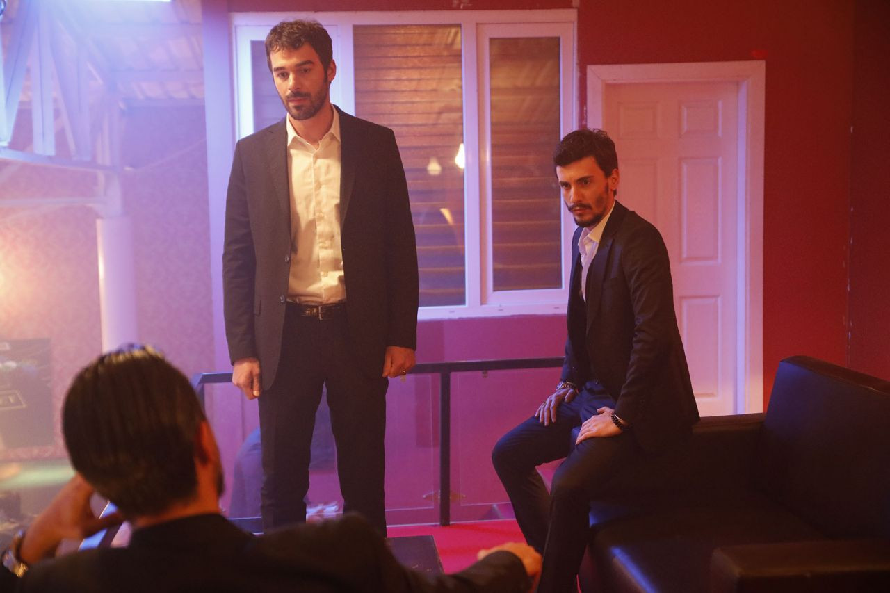 Akrep'te büyük kavga! - Sayfa:1