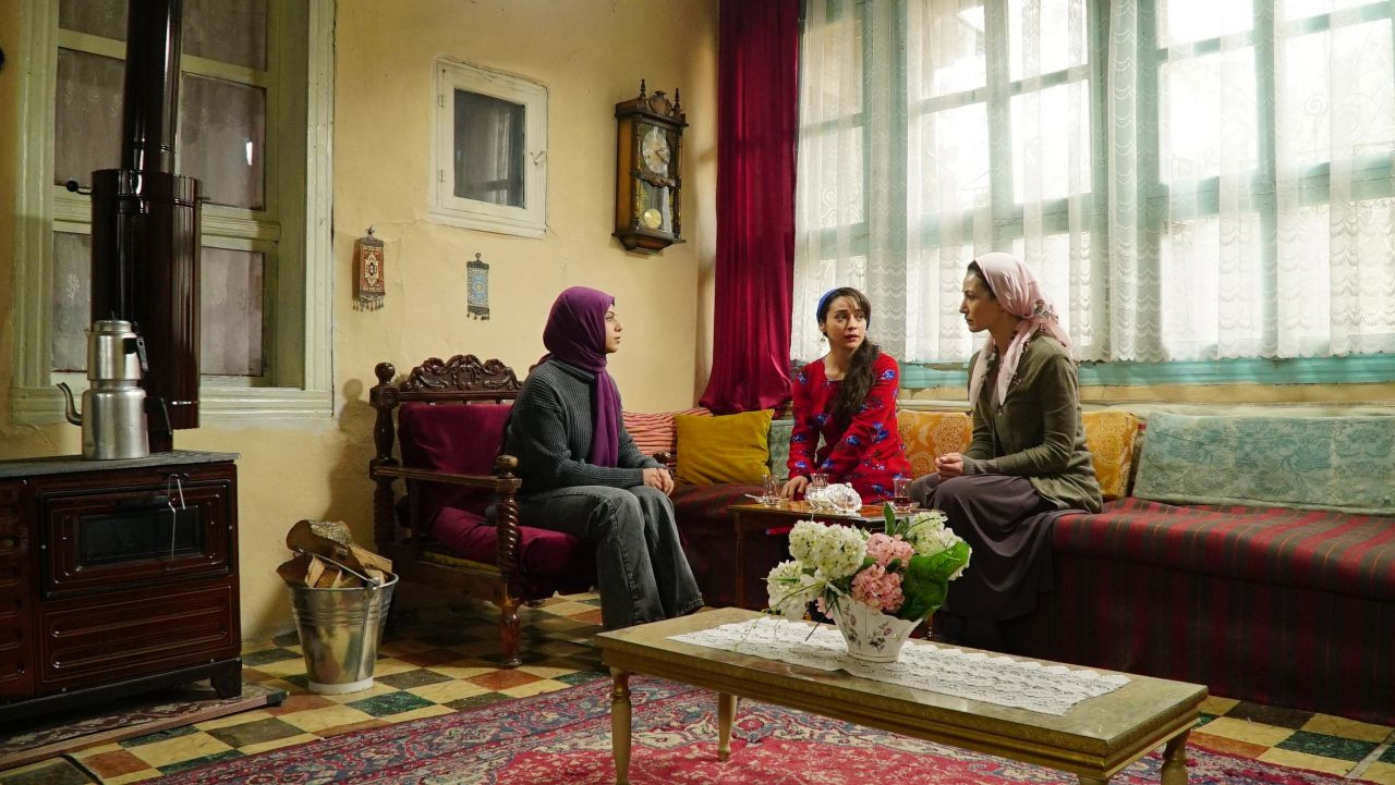 Cemre Melis Çınar, Gönül Dağı'nda! - Sayfa:4