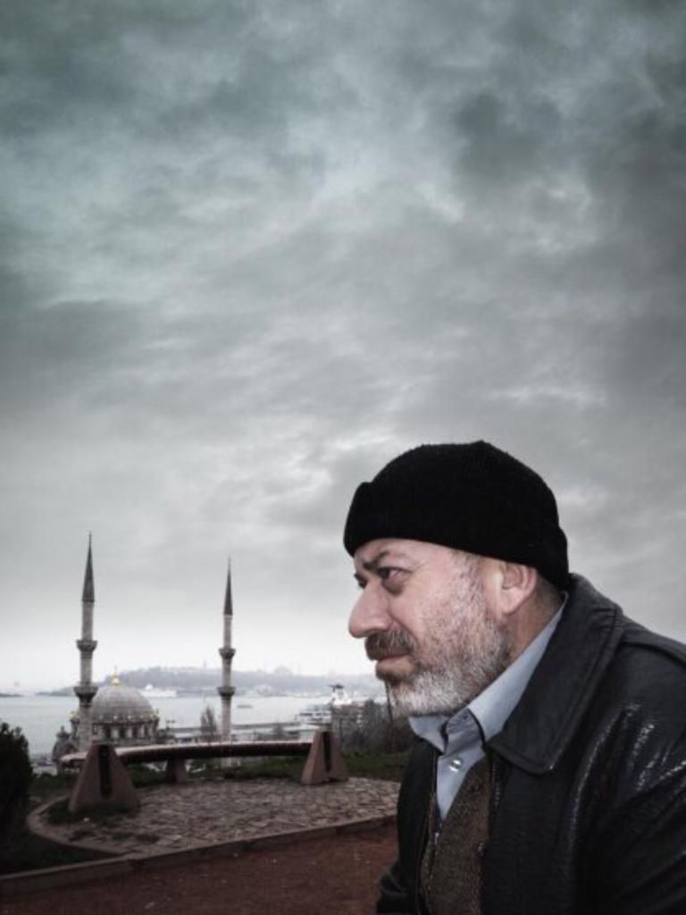 Mehmet Esen, 'Yapayalnız' filmi için çalışmalara başladı - Sayfa:1