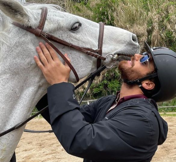 Can Yaman'dan şaşkına çeviren not - Sayfa:1
